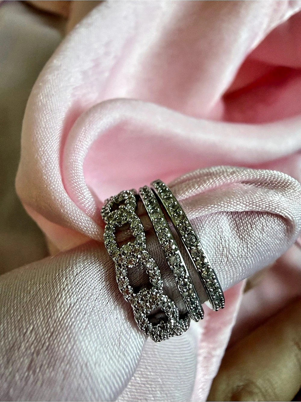Shades Of You Cubic Zirconia Ring in Silver Size 6 NWT